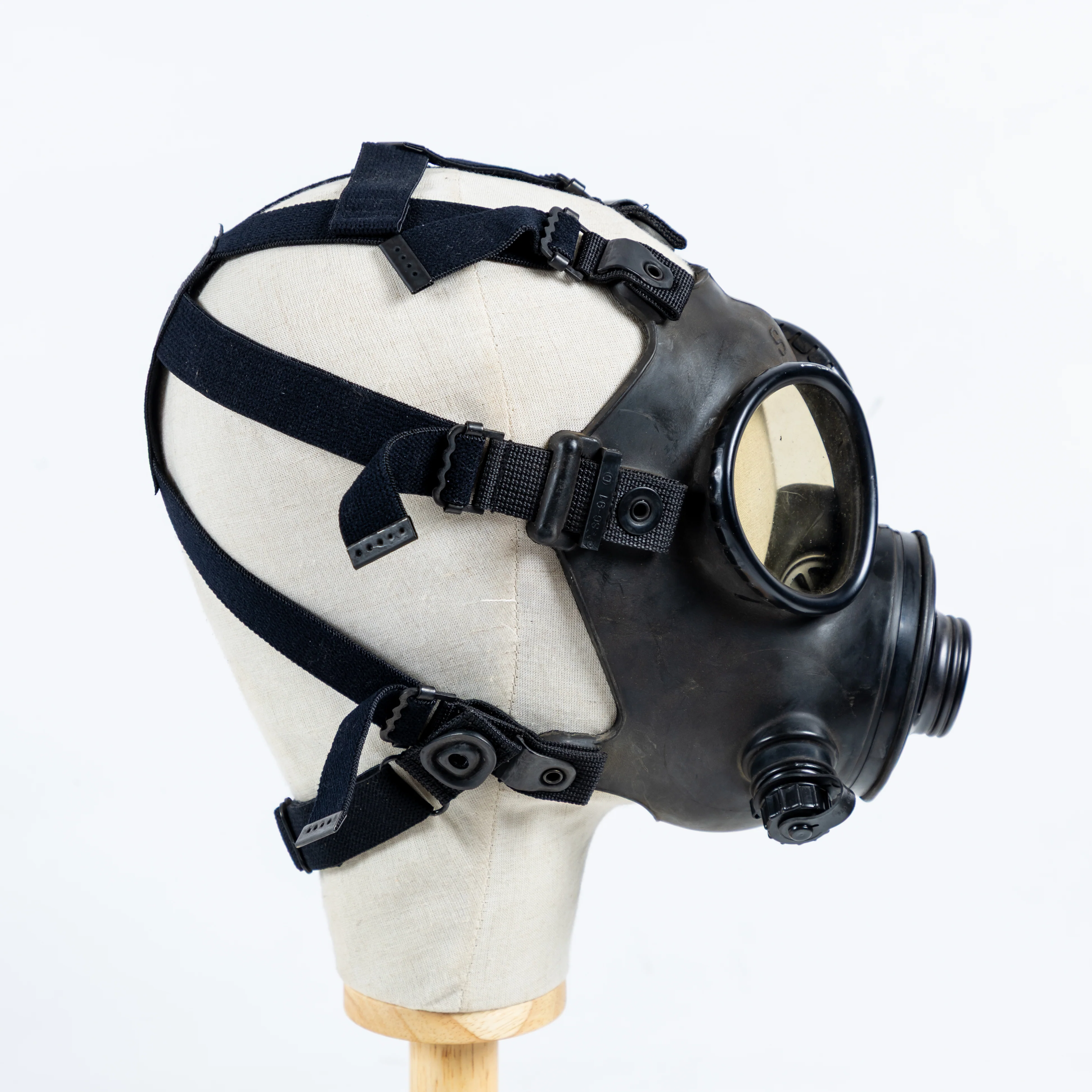 South Korean ROKMC K1 Gas Masks - Image 3